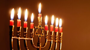 So wird das jüdische Fest Chanukka gefeiert