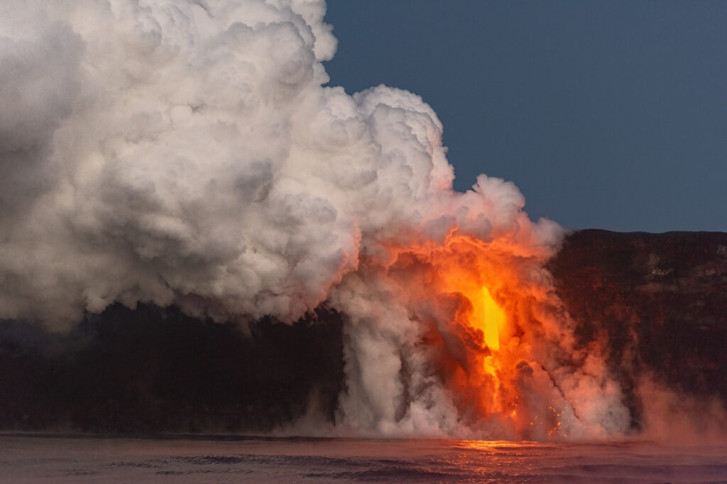 Eruptionen ohne Ende: Der Vulkan, der ständig spuckt