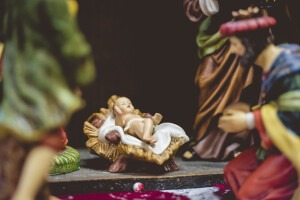 Elfen, Rentiere, Christkind: Weihnachtsfiguren und ihre Geschichte