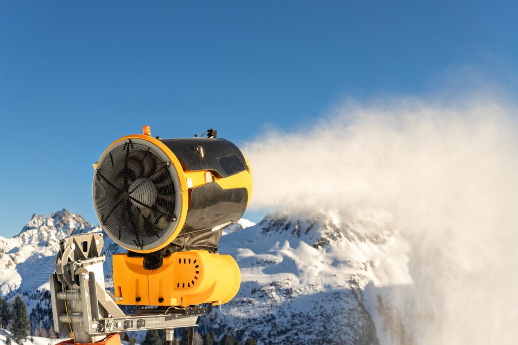 Frau Holles irdische Gehilfen: Wie entsteht technischer Schnee?