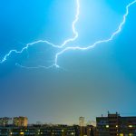 Sommergewitter: Wie kommt’s und wer haftet bei Schäden?
